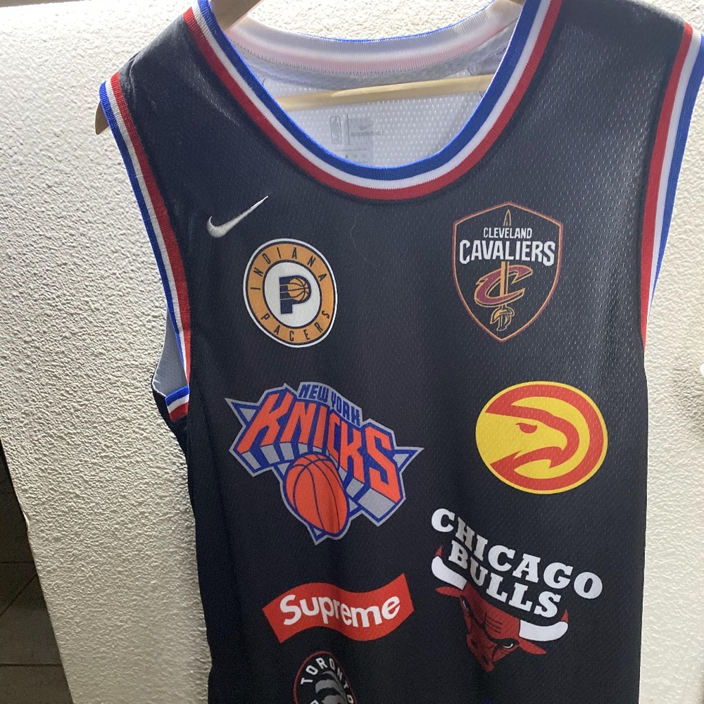 SUPREME X NIKE NBA JERSEY SIZE M